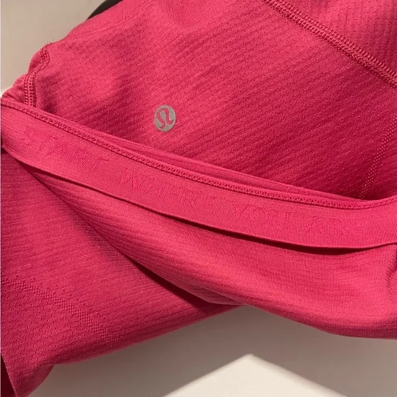 Lululemon Swiftly Tech Cropped Short-Sleeve Shirt 2.0
Raspberry Coulis Size 0 - Picture 9 of 10